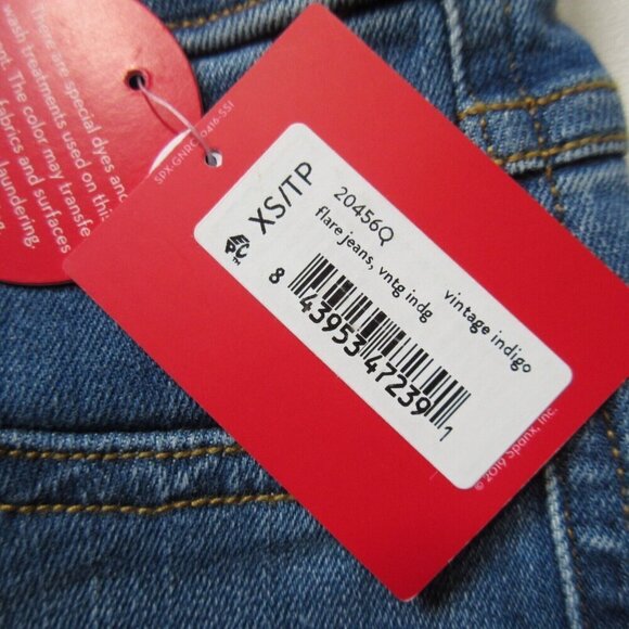 NWT SPANX 20456Q Petite Flare in Vintage Indigo Pull-on Stretch Jeans XS x 32 - Picture 2 of 5
